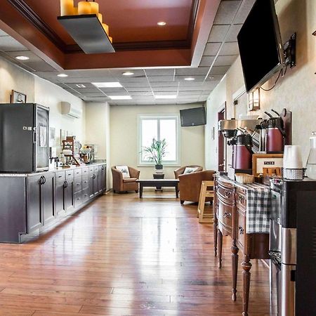 Island Inn & Suites, Ascend Hotel Collection Piney Point Luaran gambar