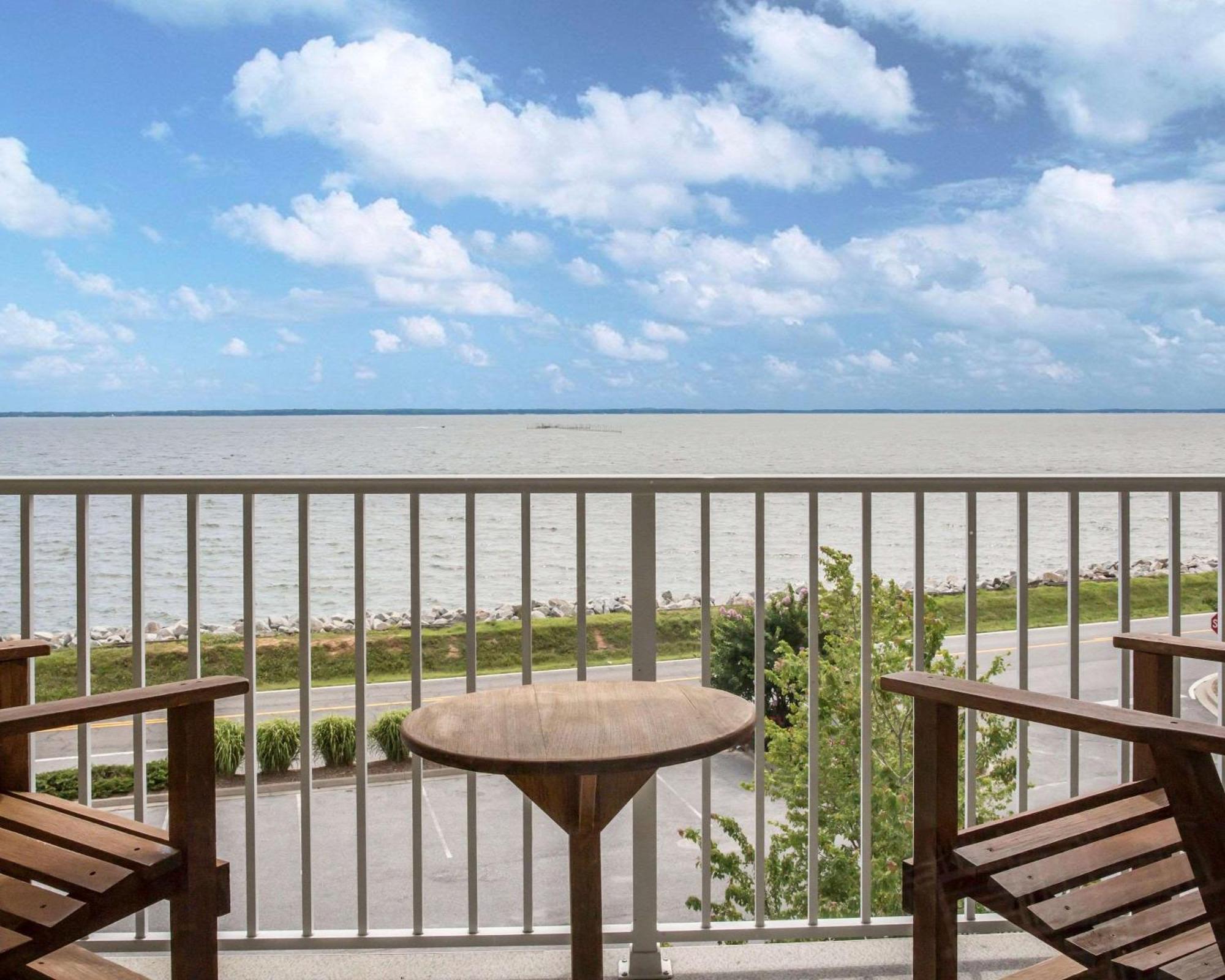 Island Inn & Suites, Ascend Hotel Collection Piney Point Luaran gambar